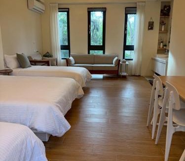 Jinhu House | Family-Friendly Retreat at Shanwai Countryside B&B