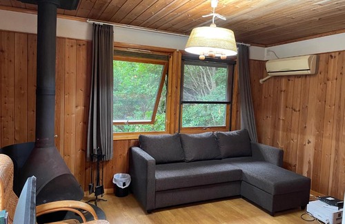 Higashiizu Villa | Welcoming 山小屋ライムライト: Family & Pet-Friendly Retreat