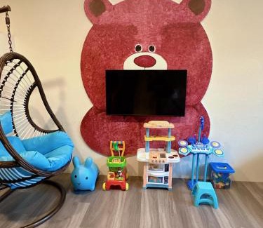 Zhushan House | Family-Friendly Escapes at 筠鈞親子民宿 with Hot Tub & More