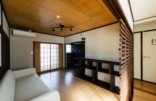Kurahashi Apartment | Family-Friendly Getaway at 島のまくら - Guest Rated 8.1/10