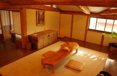 Iki Bed & Breakfast | Island Retreat Itto: Family-Friendly with Hot Tub & Breakfast