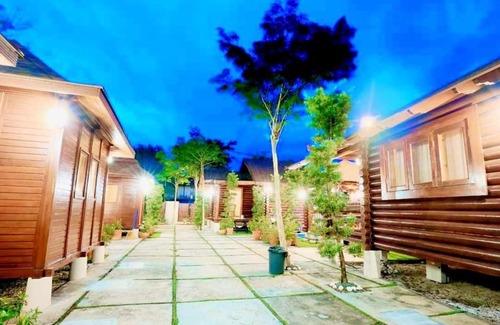 Taman Utama Satu House | Discover Tranquil Muar Balinese Resort with Pool & Family Fun