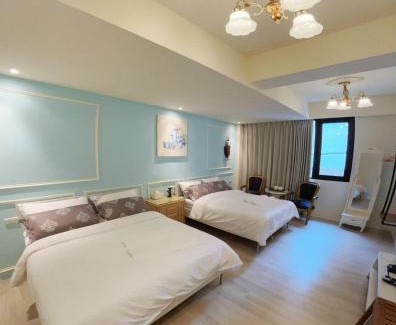 West Central District House | 巴洛克文旅 #海安藝術街#台南民宿#花園夜市民宿推薦