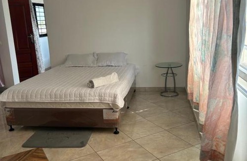 Mozambique Hotel | Discover 巴蜀客栈: Family-Friendly and Pet Welcoming Stay
