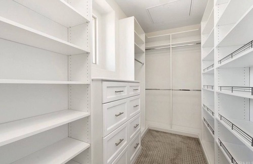 Portola Springs House | Spacious and Clean Hotel with Pool & Family Amenities