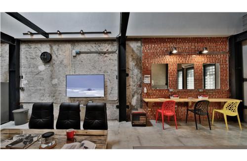West Central District House | Discover Tainan Happiness Place: Family-Friendly Getaway