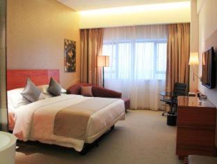 Baiyun Hotel | Relax at Yunkai Hotel: 5-Star Oceanfront Retreat