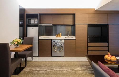 Tianhe Hotel | Relax at Yuwa Hotel: 4-Star Family-Friendly Retreat