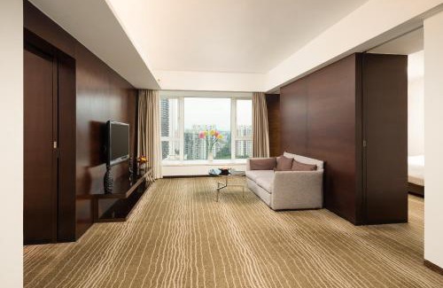Tianhe Hotel | Relax at Yuwa Hotel: 4-Star Family-Friendly Retreat