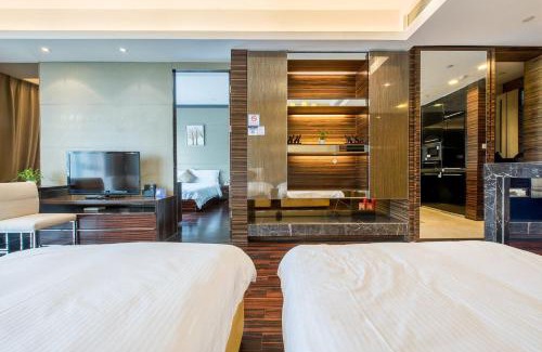 Haizhu Apartment | Discover Si Lin Apartment: Family-Friendly with Breakfast
