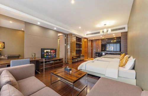 Haizhu Apartment | Discover Si Lin Apartment: Family-Friendly with Breakfast