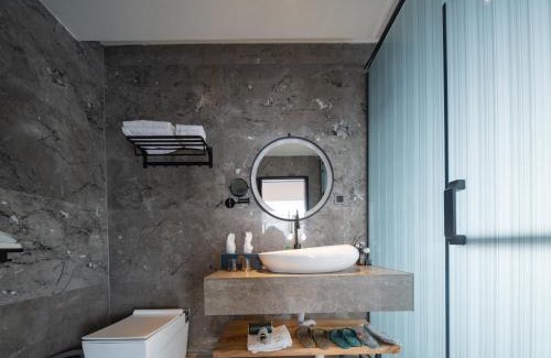 Yongding Bed & Breakfast | Discover Zhangjiajie Relyanxin Qishu Boutique Homestay