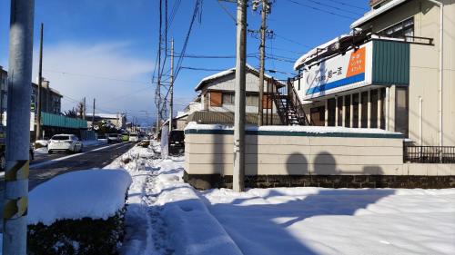 Gifu Apartment | Comfortable Family-Friendly Rooms with Kitchen Access