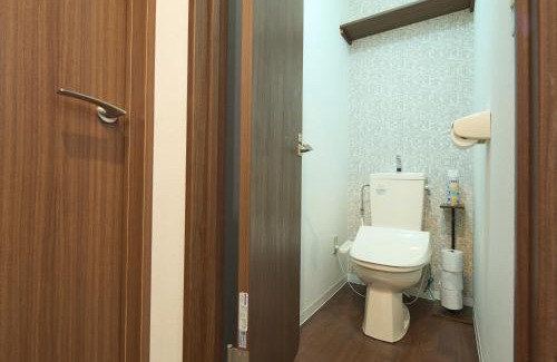 Ebisu Villa | Discover Relaxation at 恵比寿四丁目 with Hot Tub Access