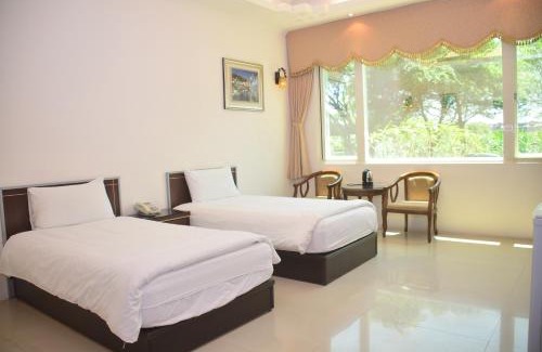 Shoufeng House | Comfortable 悅庭民宿: 9/10 Rating with Breakfast Included
