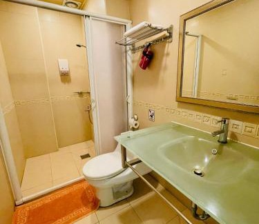 Shoufeng House | Comfortable 悅庭民宿: 9/10 Rating with Breakfast Included