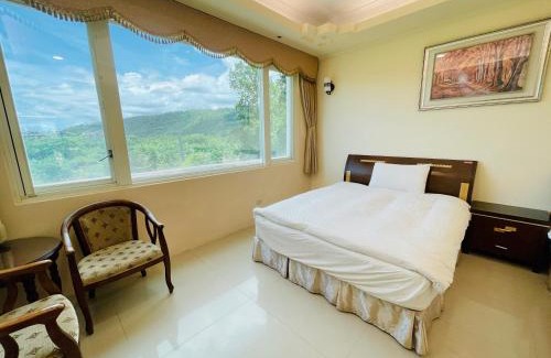 Shoufeng House | Comfortable 悅庭民宿: 9/10 Rating with Breakfast Included