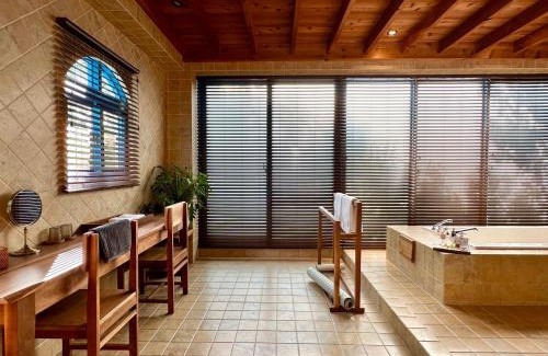 Puli House | Unforgettable Stay at 慎重開華莊園民宿 - 10/10 Ratings!