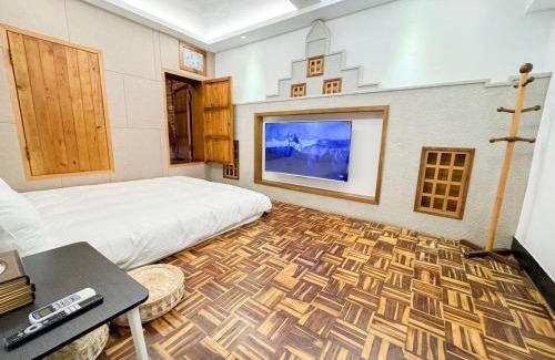Tainan City Centre House | Explore Slow Tainan Homestay: Family-Friendly Getaway