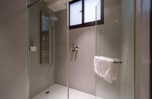 Jiaoxi House | Relax at 慢調份尾: Enjoy a Cozy Retreat with Hot Tub