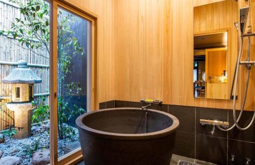 Gion Villa | Tranquil Retreat at Kyotofish·Ishibei near Gion