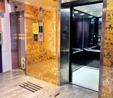 Ximending Hotel | Family-Friendly Stay at Gugis Inn with Accessible Amenities