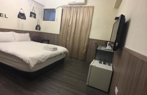 Xitun District House | Discover Romantic Stays at 戀愛逢甲 Hotel