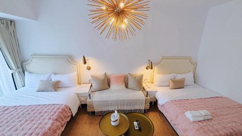 Zhongzheng Apartment | Discover Urban Abode DUGU: Family-Friendly Retreat