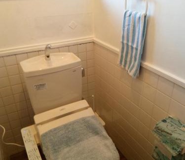 Akaogi House | Ideal Oceanfront Stay at 手広beachbackpackers with Breakfast