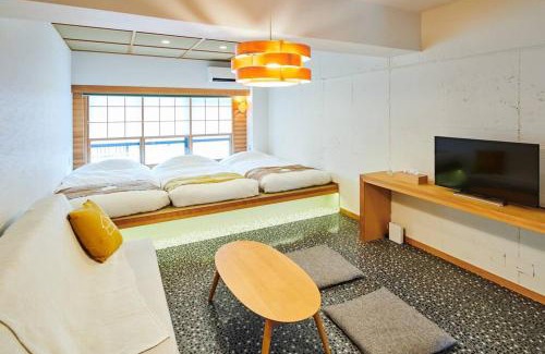 Honmachi Apartment | Experience Tranquility at 折り鶴の間 402 - Family-Friendly Stay