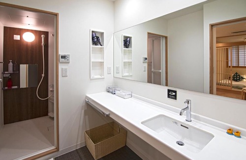 Namba House | Tranquil 拾野の家: Child-Friendly Retreat with 9/10 Rating