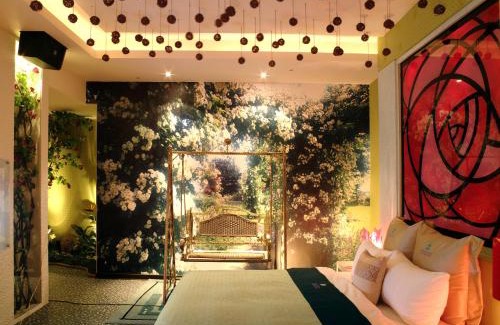 Zhonghe Hotel | Eco-Friendly Retreat at Discovery Motel - Zhonghe Awaits