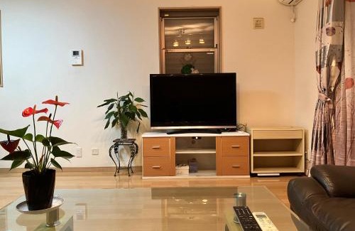 Shinkoiwa House | Newly Opened Retreat Near Akihabara with Hot Tub Access