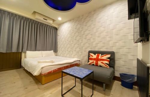 Xitun District House | Explore Fun at 逢甲Mickey House: Family-Friendly Stay