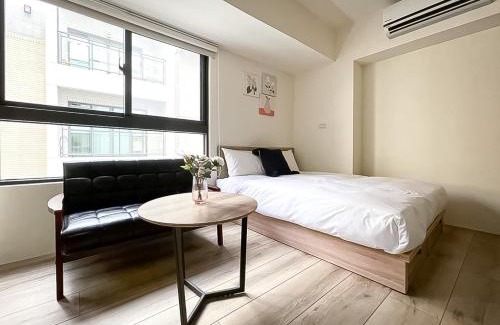 Xitun District Hotel | Top-Rated Affetto Hostel: Family-Friendly & Accessible Stay
