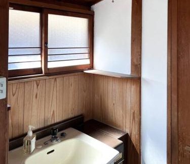 Uno Apartment | Family-Friendly Stay at ひねもす102 Near Naoshima Island
