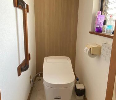 Kokubunji House | Pet-Friendly Retreat with a Hot Tub at 日久の宿