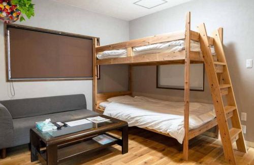 Hyuga Villa | Family-Friendly Surf Camp in 日向 with Pet Amenities