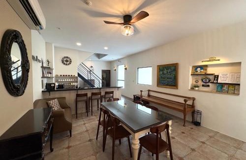 West Central District House | Experience日安蝸牛: Guest Rated 9/10 & Family Friendly