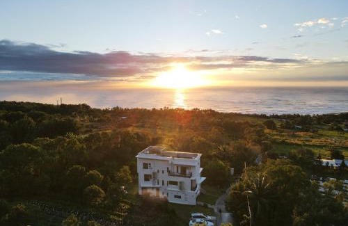 Chenggong Bed & Breakfast | Top-Rated Tranquillo B&B: Family-Friendly Retreat