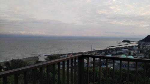 Itoigawa House | Scenic 日本海 能生の宿 見晴らし亭: Family-Friendly Retreat