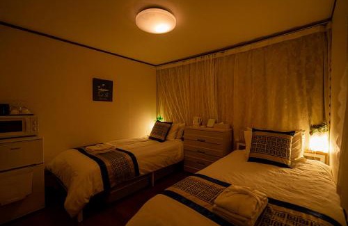Jimbocho House | Experience Tokyo: 10/10 Rated Hotel Near Ueno and Akihabara