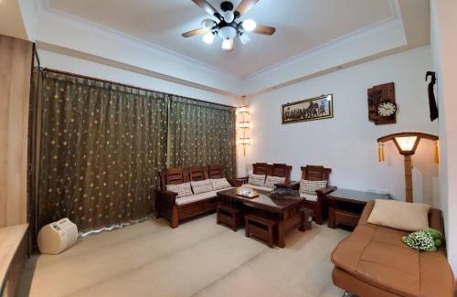 Puli House | Inviting Stay at 晝夜舒心包棟電梯民宿 - Family & Pet Friendly