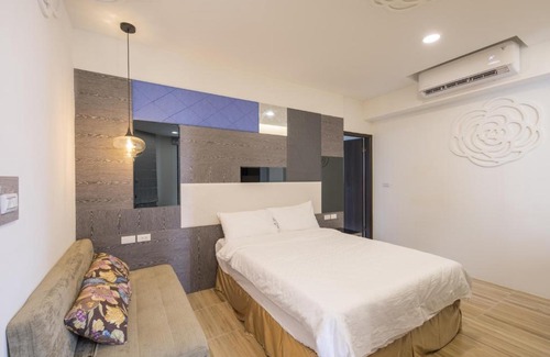 Magong House | Oceanfront Retreat at Clear Sky Laurel Hotel – 9/10 Rated!