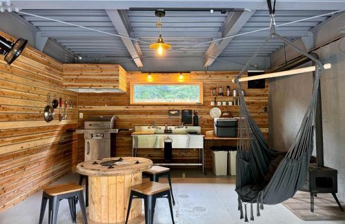 Izunokuni Apartment | Discover Comfort at 暮らしを創る家soco Guesthouse