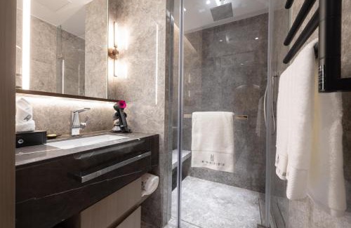 Zhujiang New Town Apartment | 曼笛国际酒店公寓广州珠江新城店