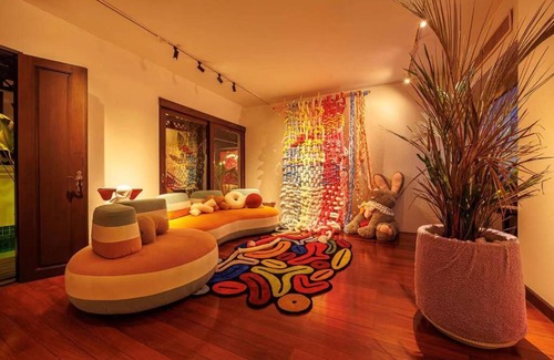 Bangkok Central Business District Villa | Relax at Bangkok Summer Macaron Villa with Pool Access
