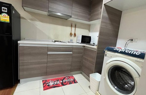 Rama 9 Apartment | Modern Bangkok Apartment Near Train Night Market & Central Mall