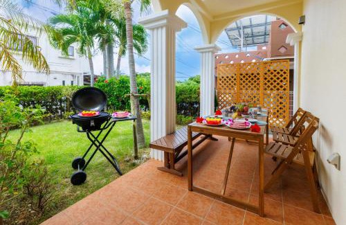 Yomitan House | 最大16名 BBQ可能 駐車場3台 シアタールーム付きのグループ旅行におすすめ宿 The MELIA