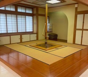 Nasu Villa | Perfect Retreat for 22: BBQ, Sauna, Karaoke & More!